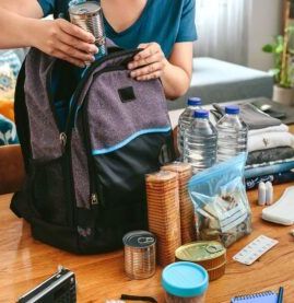 Barry's Blog - 7 Important Items to keep in your car